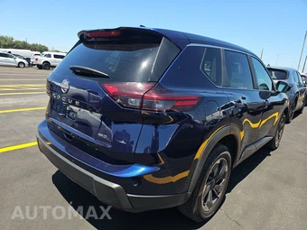 2026 Nissan Rogue SV - miniatura 4