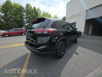 2026 Nissan Rogue SV – miniatura 3