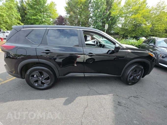 2026 Nissan Rogue SV – miniatura 4