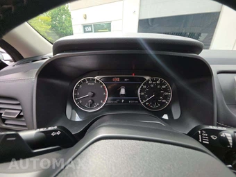2026 Nissan Rogue SV – miniatura 9