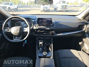 2026 Nissan Rogue SV – miniatura 11