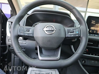 2026 Nissan Rogue SV – miniatura 10
