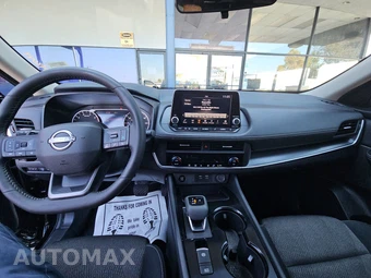 2026 Nissan Rogue SV – miniatura 11