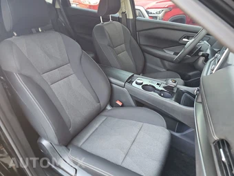 2026 Nissan Rogue SV – miniatura 8