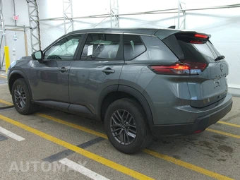 2026 Nissan Rogue SV – miniatura 6