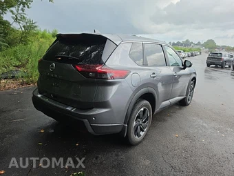 2026 Nissan Rogue SV – miniatura 5