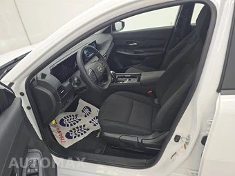 2026 Nissan Sentra S - miniatura 7
