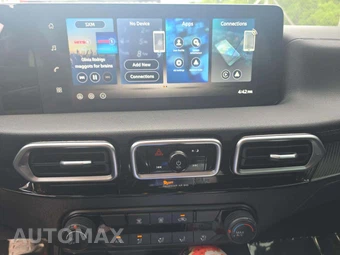 2026 Nissan Sentra S – miniatura 7
