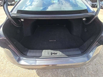 2026 Nissan Sentra S - miniatura 11