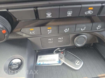 2026 Nissan Sentra S – miniatura 8
