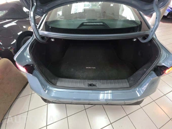 2026 Nissan Sentra SR – miniatura 14