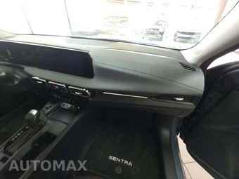 2026 Nissan Sentra SR – miniatura 18