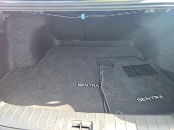 2026 Nissan Sentra SR – miniatura 16