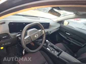 2026 Nissan Sentra SR – miniatura 17