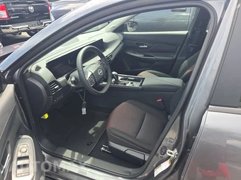 2026 Nissan Sentra SR – miniatura 7