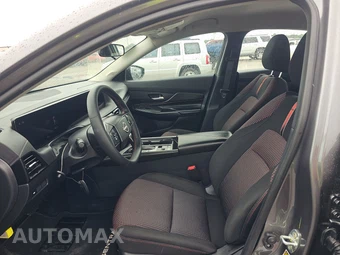 2026 Nissan Sentra SR – miniatura 7