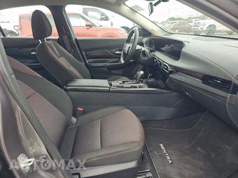 2026 Nissan Sentra SR – miniatura 8