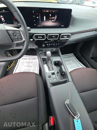 2026 Nissan Sentra SR – miniatura 10