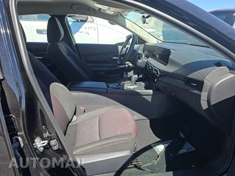 2026 Nissan Sentra SR – miniatura 8