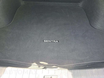 2026 Nissan Sentra SR - miniatura 14