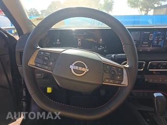 2026 Nissan Sentra SR - miniatura 10