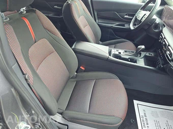 2026 Nissan Sentra SR - miniatura 18