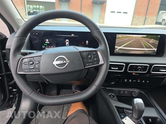 2026 Nissan Sentra SR – miniatura 10