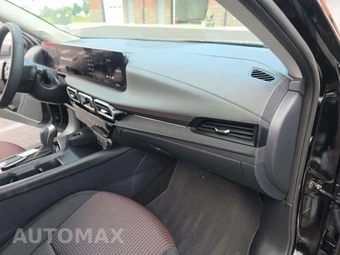 2026 Nissan Sentra SR – miniatura 19