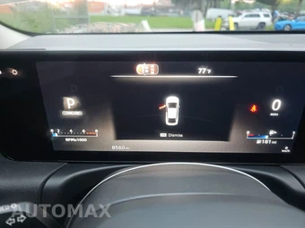 2026 Nissan Sentra SR – miniatura 12