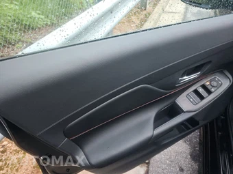 2026 Nissan Sentra SR – miniatura 9