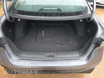 2026 Nissan Sentra SR – miniatura 14