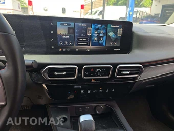 2026 Nissan Sentra SR – miniatura 10