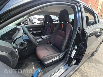 2026 Nissan Sentra SR – miniatura 6
