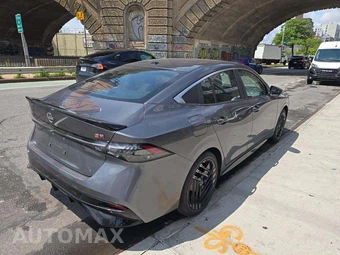 2026 Nissan Sentra SR – miniatura 3