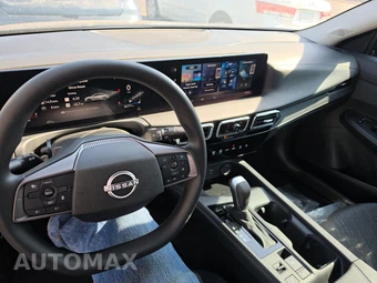 2026 Nissan Sentra SV - miniatura 11