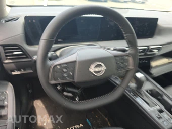 2026 Nissan Sentra SV – miniatura 10
