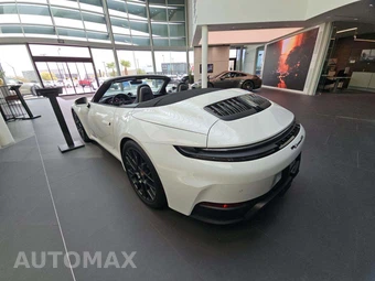 2026 Porsche 911 Carrera GTS Cabriolet - miniatura 2