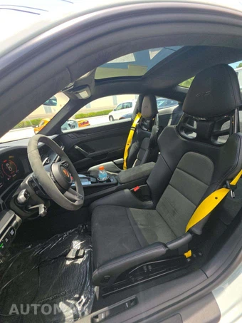 2026 Porsche 911 Carrera GTS – miniatura 6