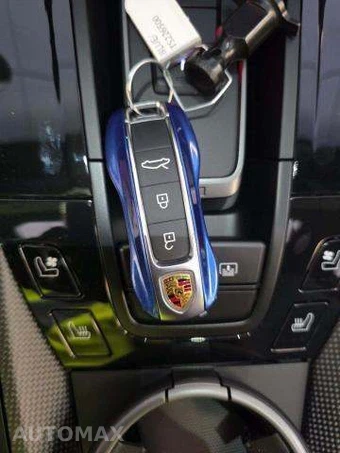2026 Porsche 911 Carrera GTS – miniatura 8