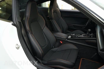 2026 Porsche 911 GT3 Coupe - miniatura 14