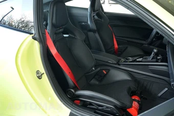 2026 Porsche 911 GT3 Coupe - miniatura 14