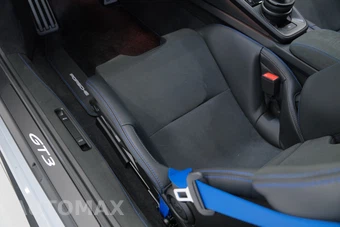 2026 Porsche 911 GT3 Coupe - miniatura 12