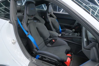 2026 Porsche 911 GT3 Coupe - miniatura 16