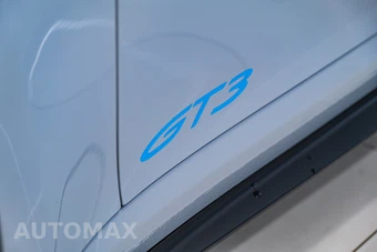 2026 Porsche 911 GT3 Coupe - miniatura 9