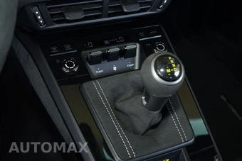 2026 Porsche 911 GT3 Coupe - miniatura 22