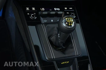 2026 Porsche 911 GT3 Coupe - miniatura 18