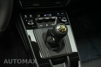 2026 Porsche 911 GT3 Coupe - miniatura 18