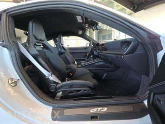2026 Porsche 911 GT3 with Touring Package – miniatura 18