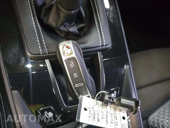 2026 Porsche 911 GT3 with Touring Package - miniatura 8