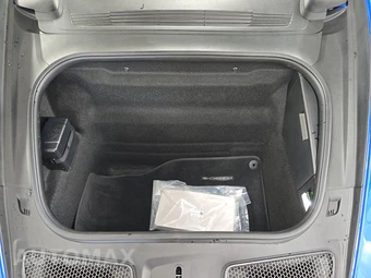 2026 Porsche 911 GT3 with Touring Package – miniatura 17
